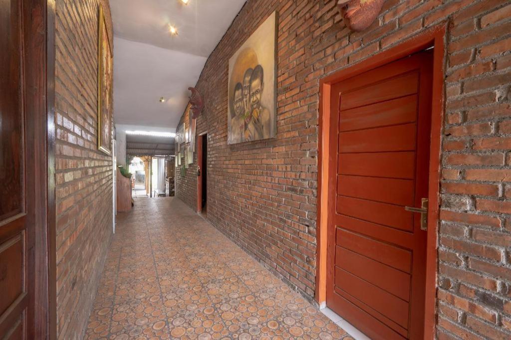 Oyo 2380 Alea Guesthouse Muntilan Exteriér fotografie